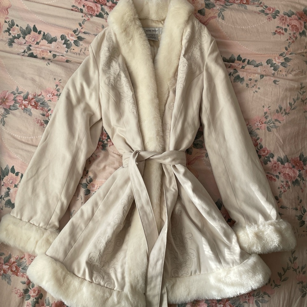 Elegant Cream Fur-Trimmed Coat